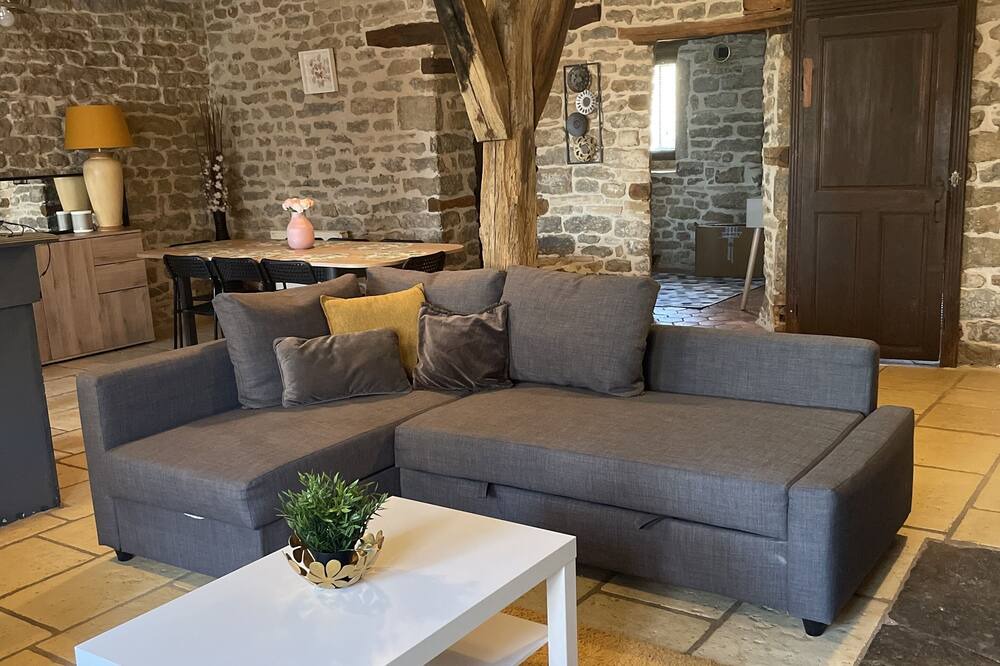 Photo of Livingroom in Ecutigny