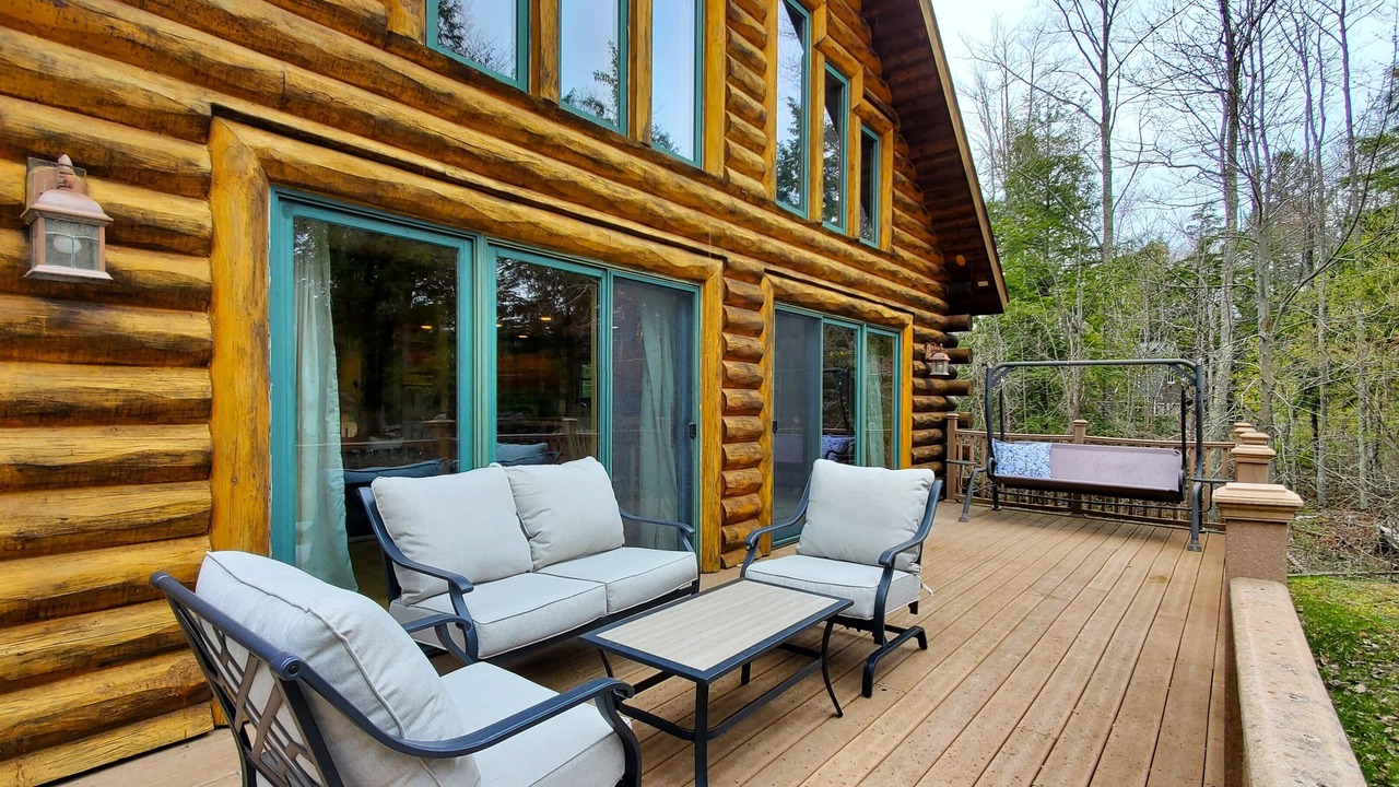 Photo of Patio Balcony in Lake Township