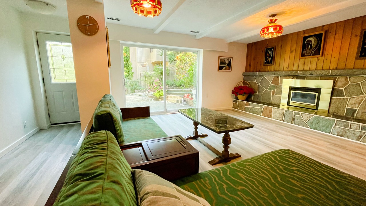 Photo of Livingroom in Coquitlam