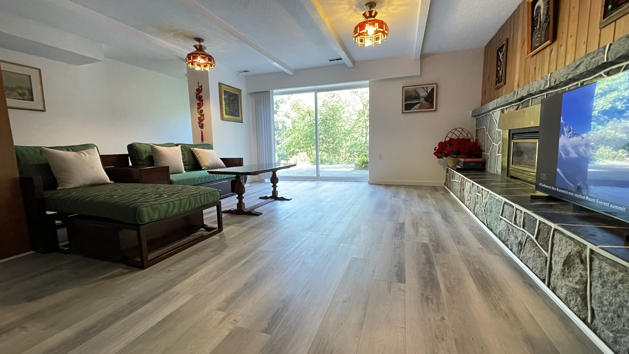 Photo of Livingroom in Coquitlam