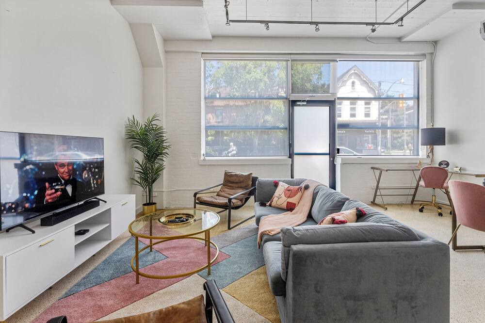 Photo of Livingroom in Cabbagetown South