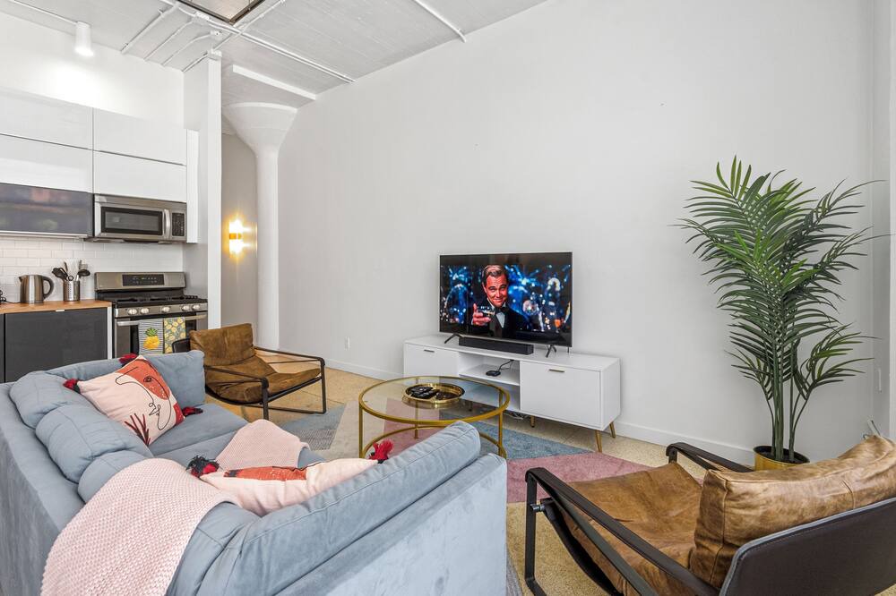 Photo of Livingroom in Cabbagetown South