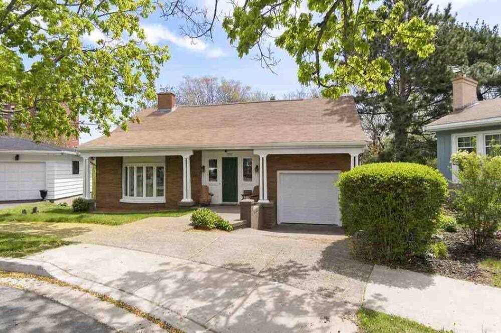 Photo of Outdoor in West End