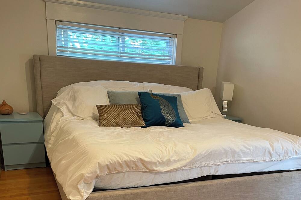 Photo of Bedroom in West End
