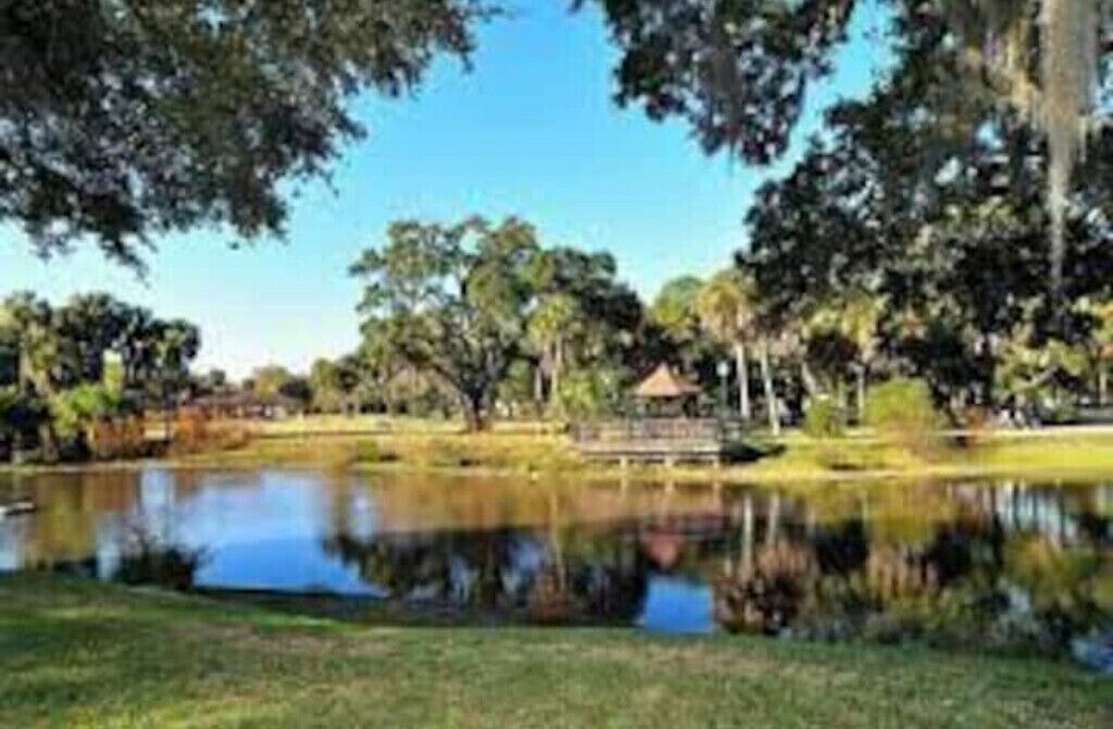 Photo of Outdoor in Gillespie Park