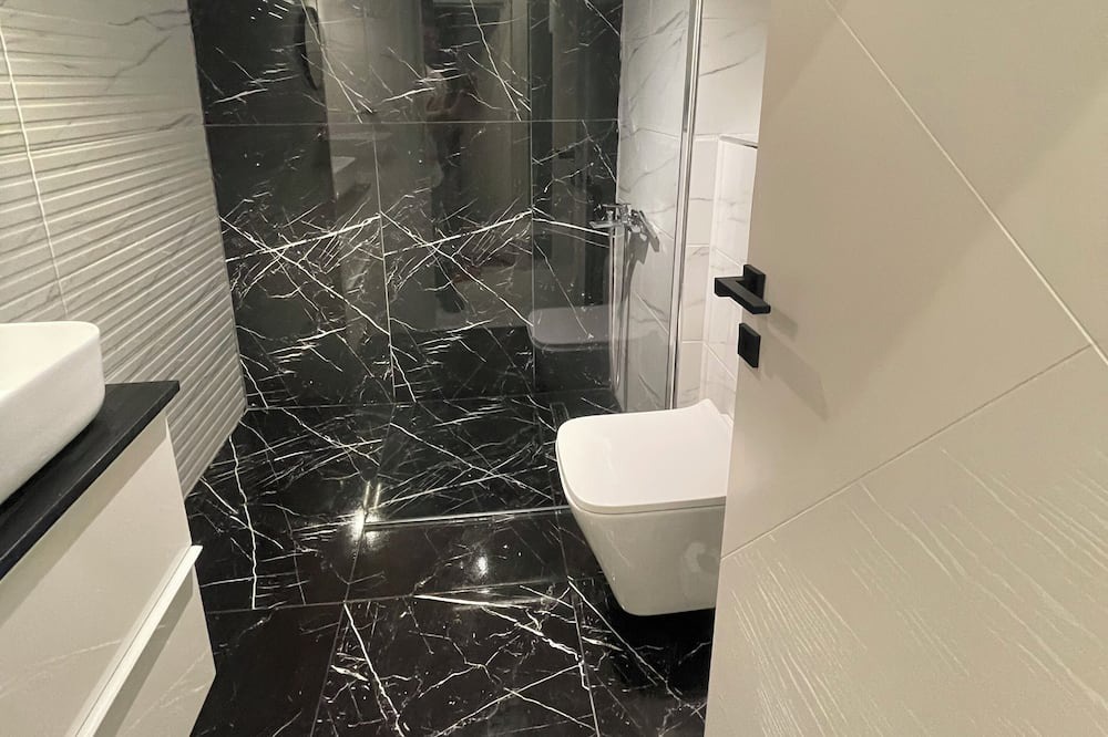 Photo of Bathroom in Ampelokipoi-Menemeni