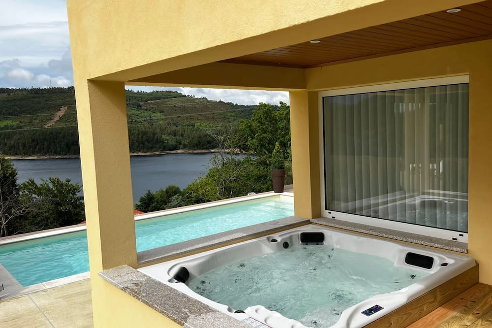 Photo of Outdoor in Cabril