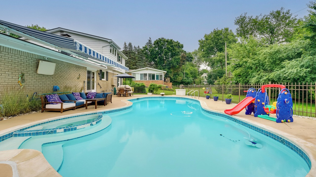 Photo of Outdoor in Bloomfield Hills