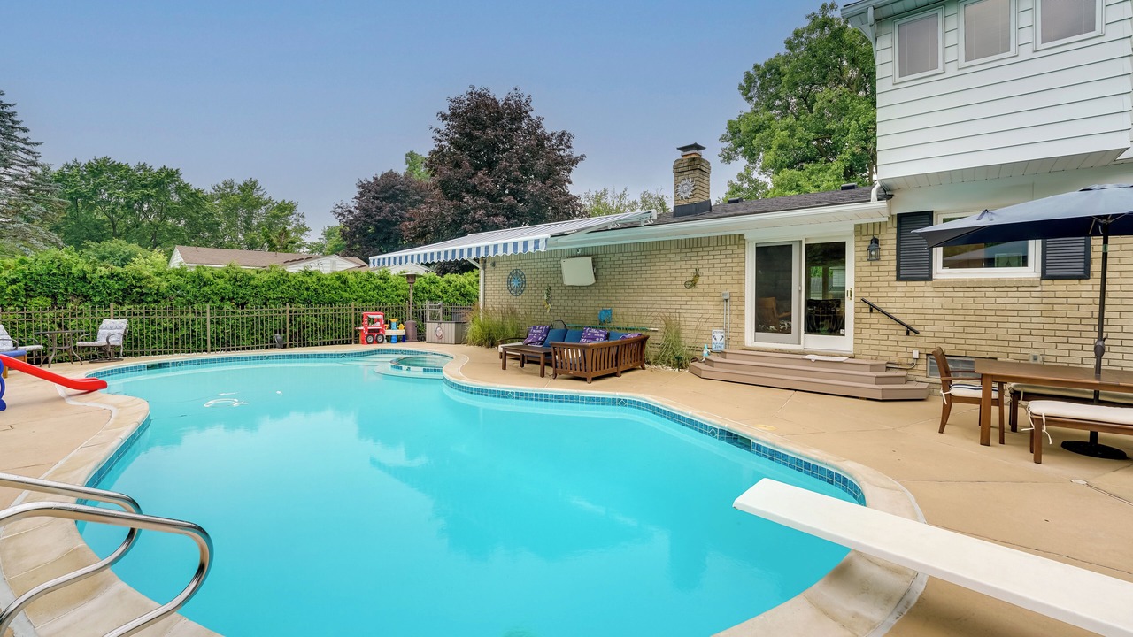 Photo of Outdoor in Bloomfield Hills