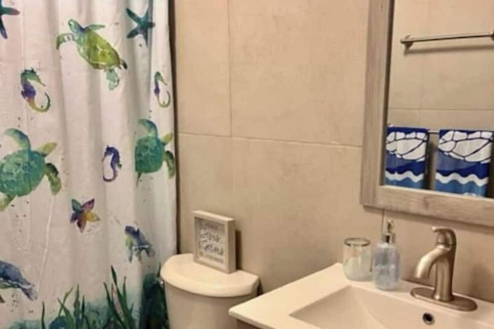 Photo of Bathroom in Llanos Costa