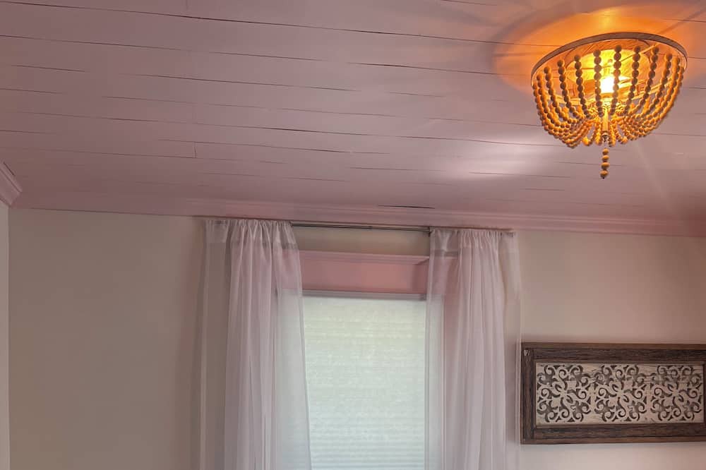 Photo of Bedroom in Gordonville