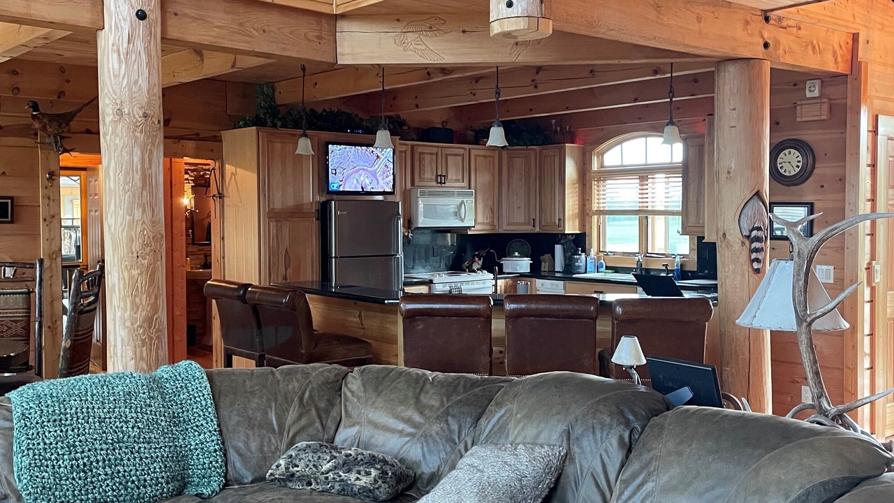 Photo of Livingroom in Holt County