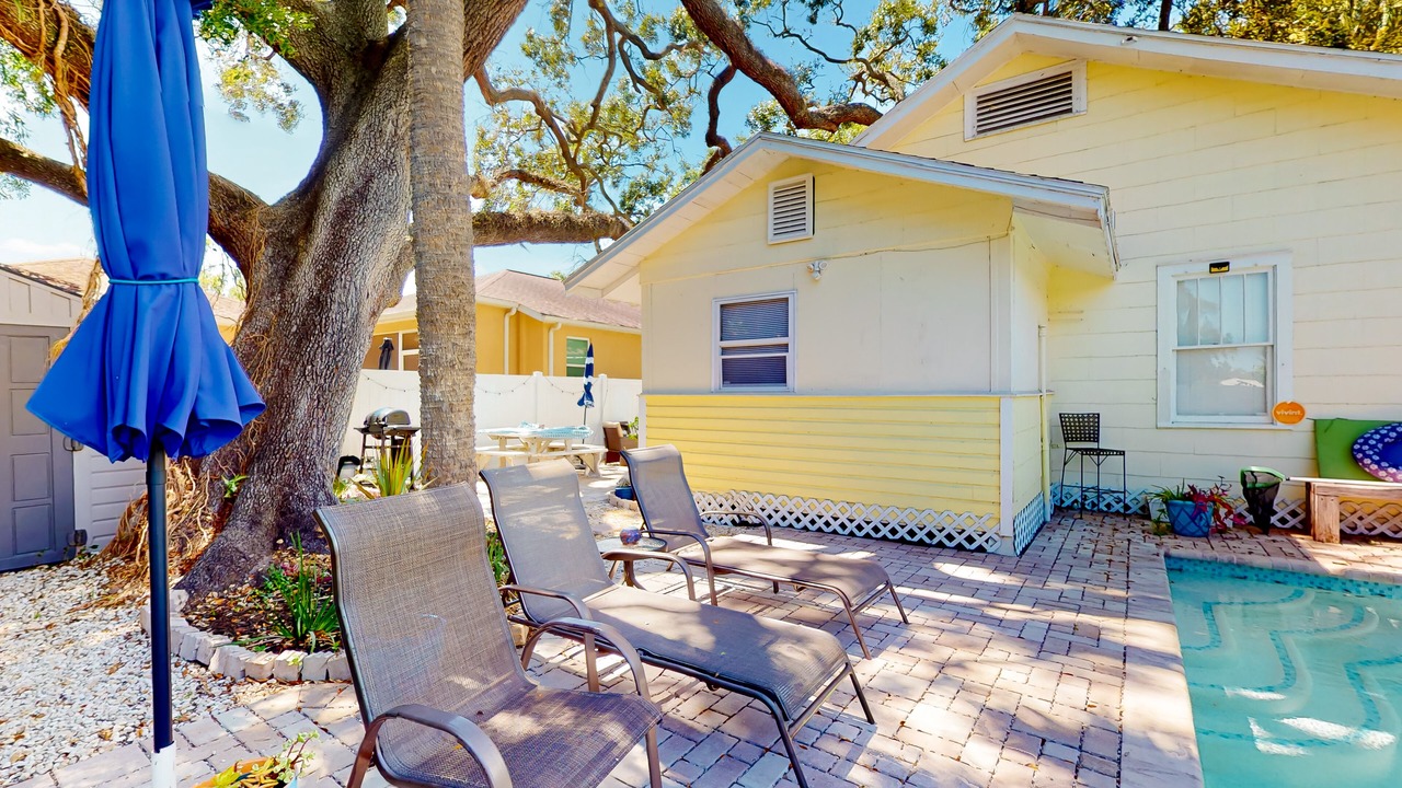 Photo of Patio Balcony in Gillespie Park