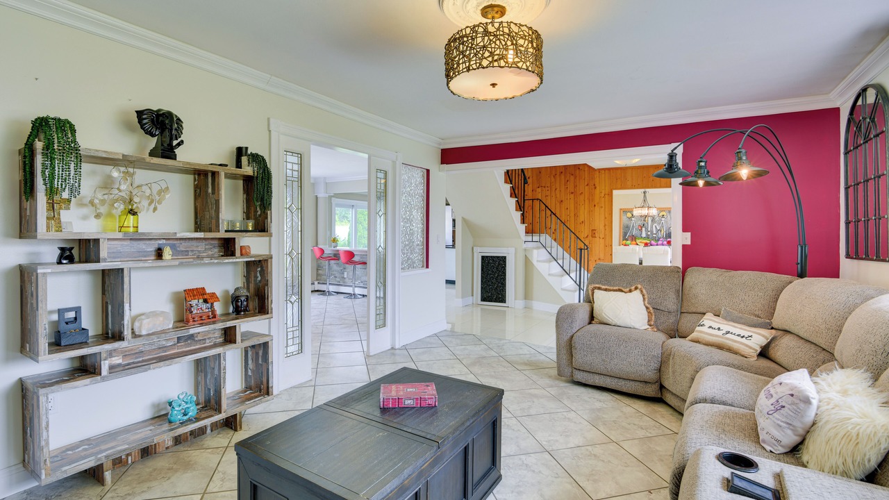 Photo of Livingroom in North Bellport