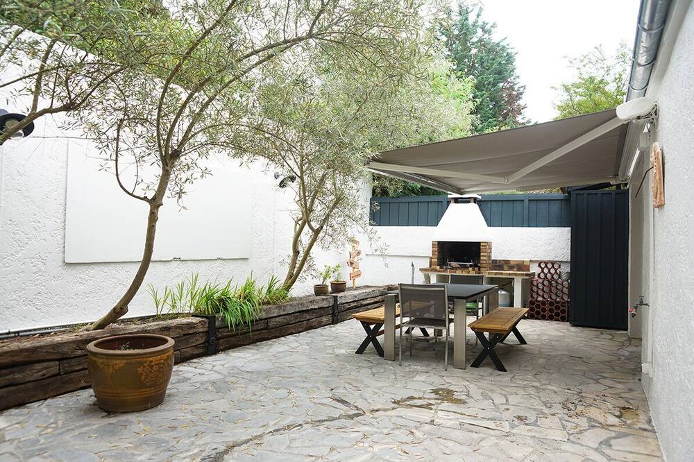 Photo of Patio Balcony in Piraillan
