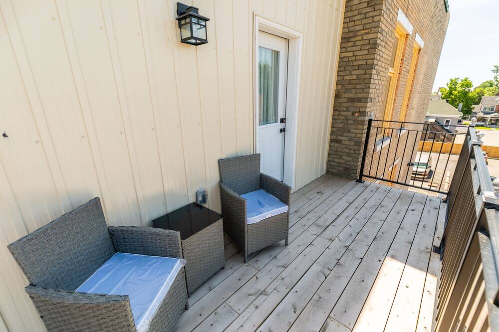 Photo of Patio Balcony in Smiths Falls