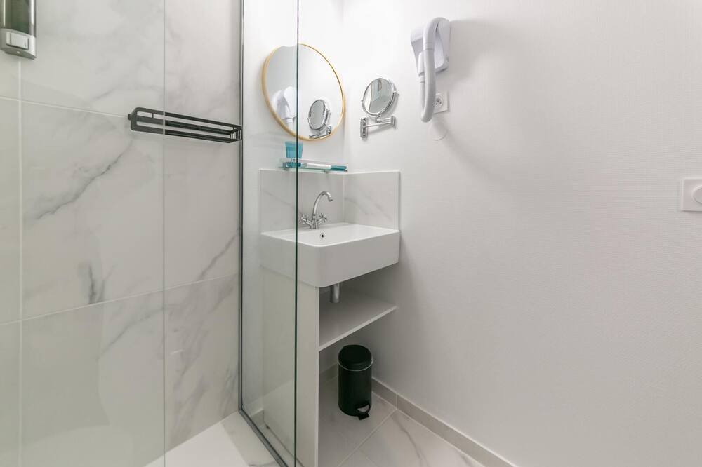 Photo of Bathroom in Passy