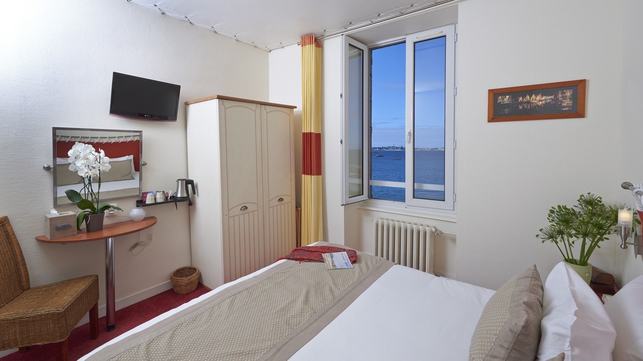 Photo of Bedroom in Roscoff