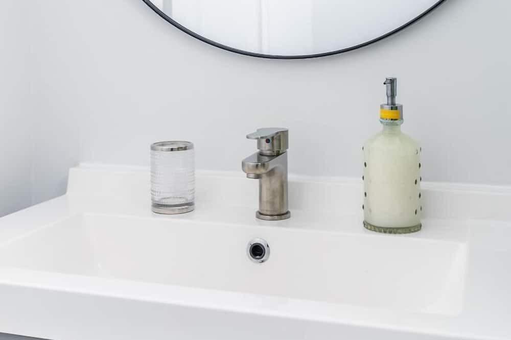 Photo of Bathroom in Beasley