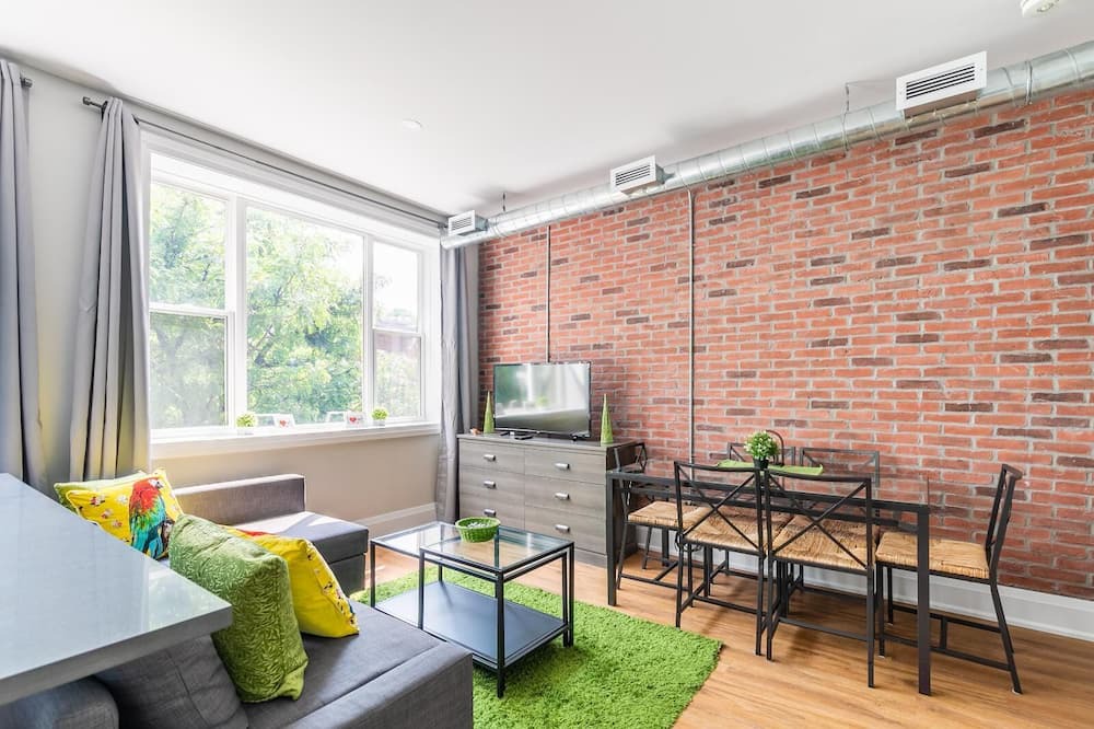 Photo of Livingroom in Beasley
