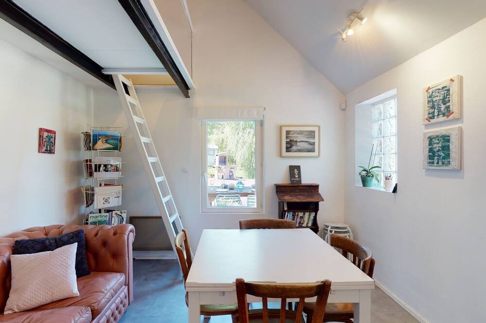 Photo of Livingroom in Percy-en-Normandie