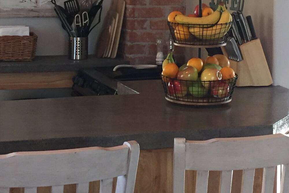 Photo of Kitchen in Weippe