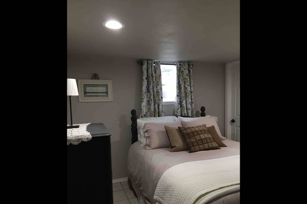 Photo of Bedroom in Weippe