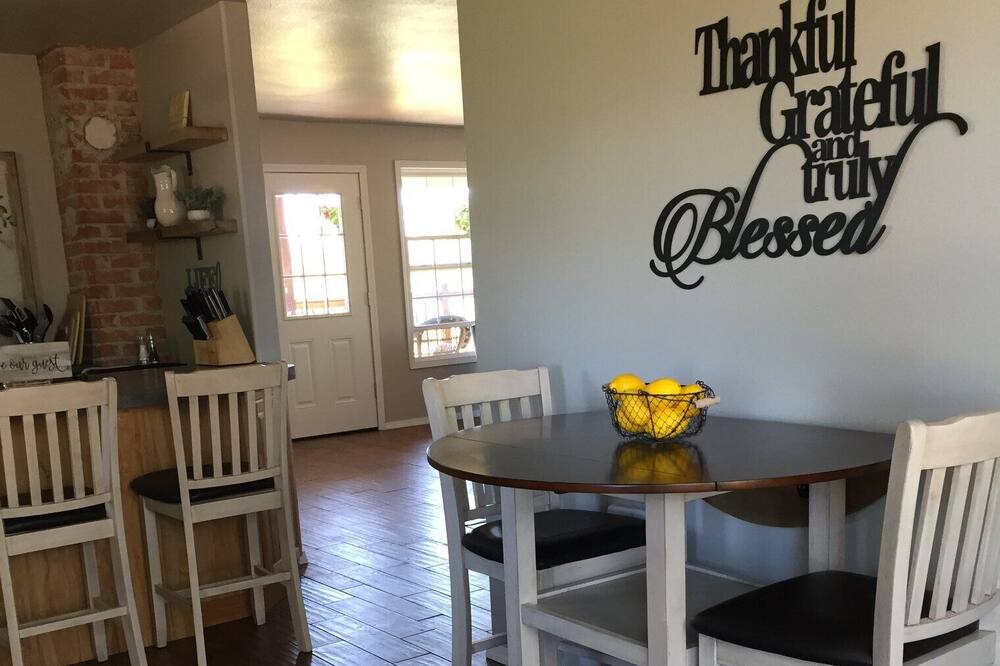 Photo of Kitchen in Weippe