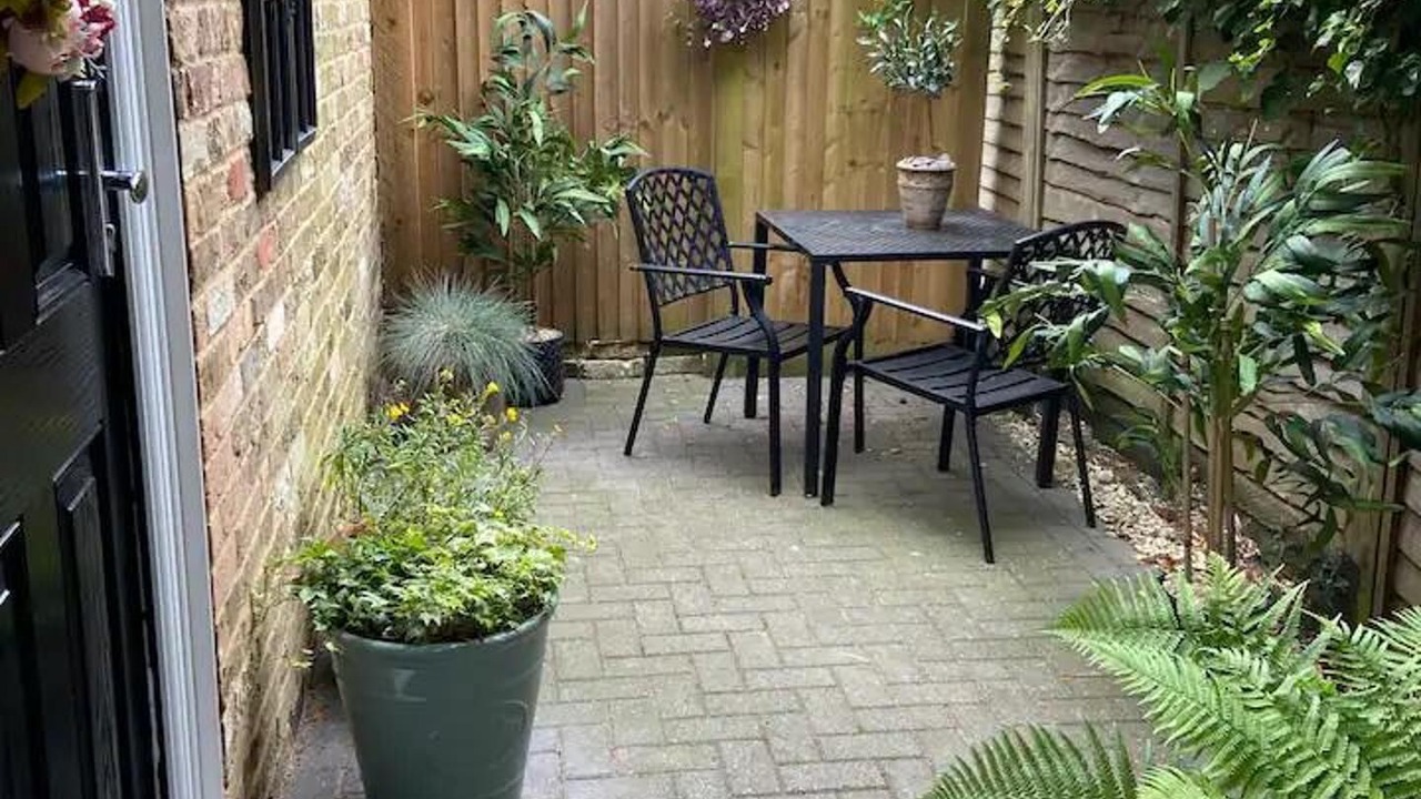 Photo of Outdoor in Cobham