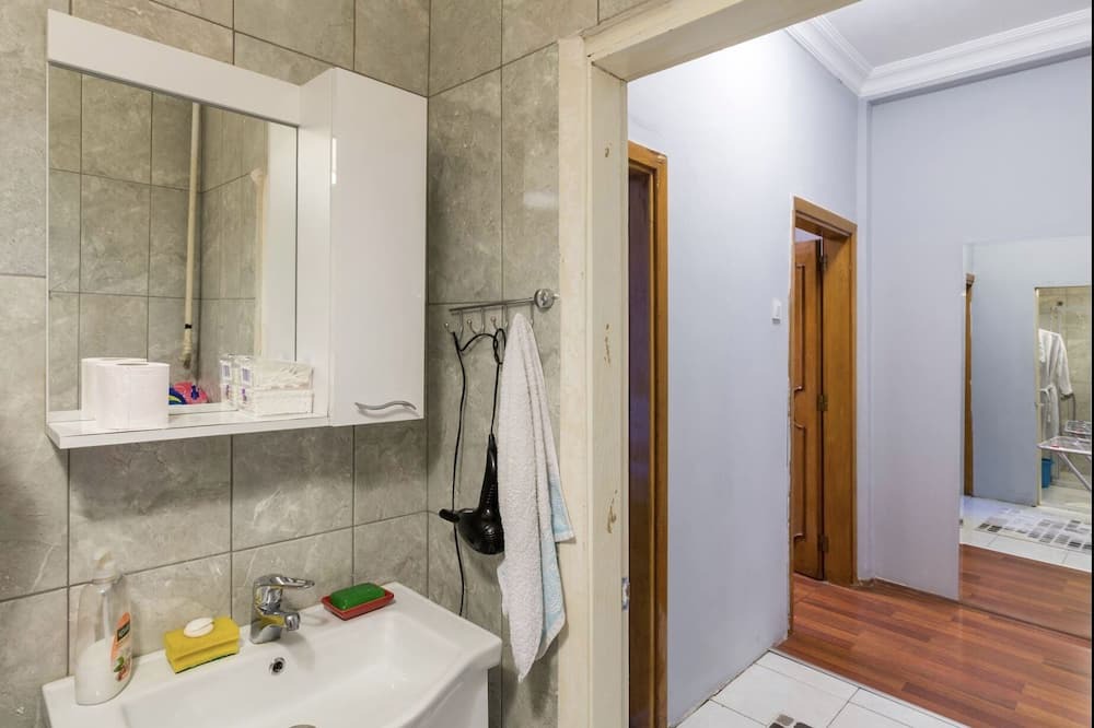 Photo of Bathroom in Talimhane