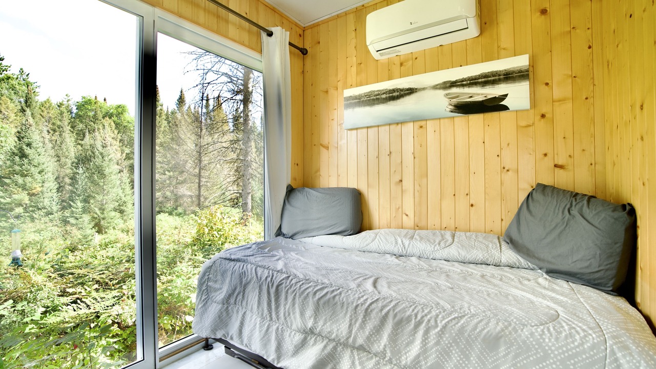 Photo of Bedroom in Strong