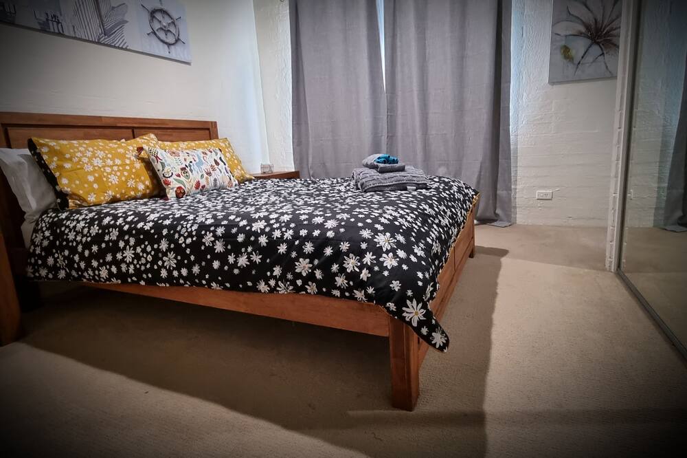 Photo of Bedroom in Safety Bay