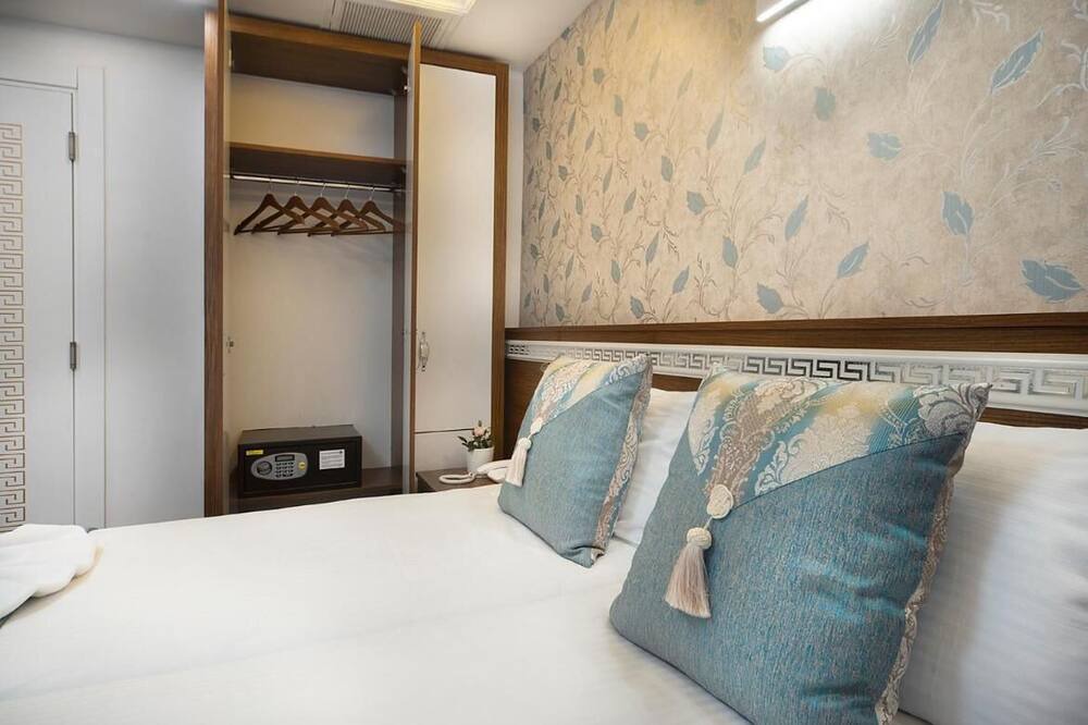 Photo of Bedroom in Emin Sinan