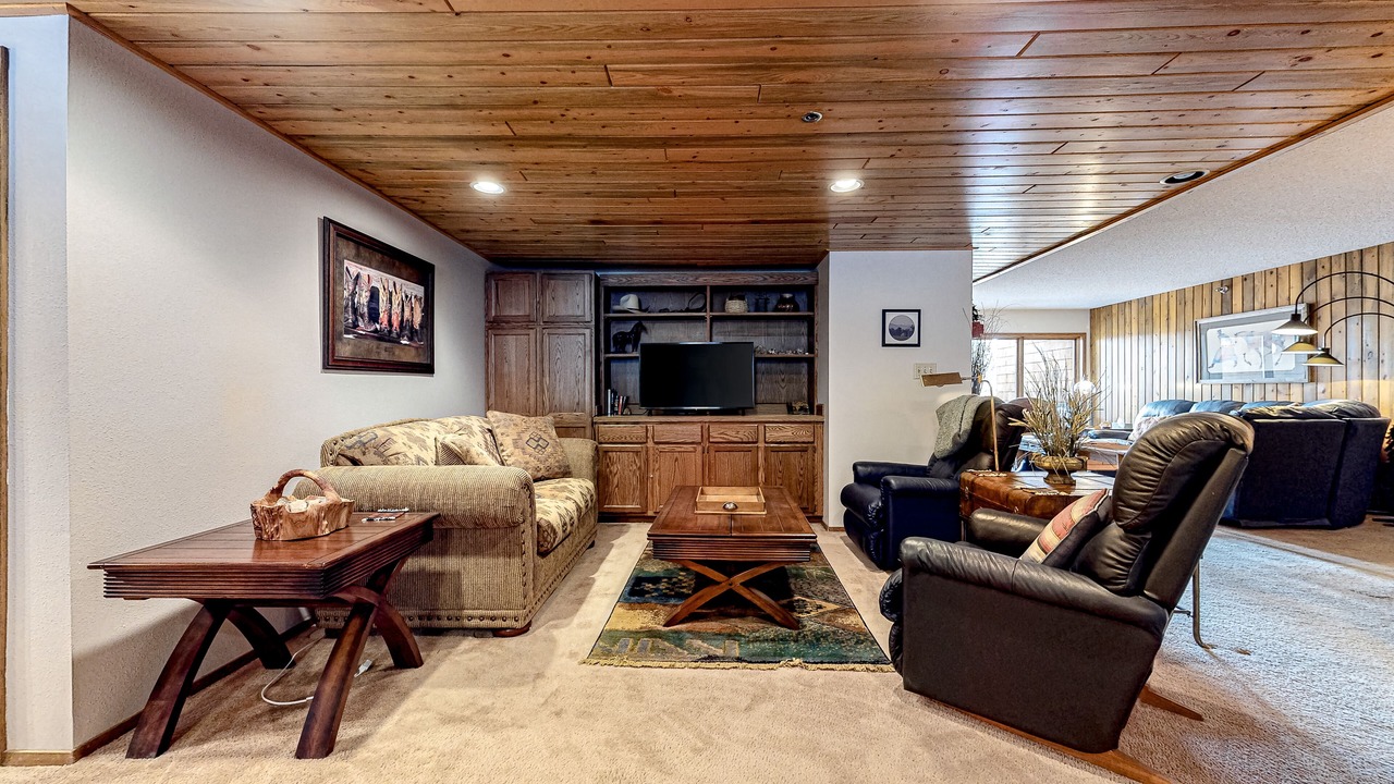 Photo of Livingroom in Big Sky