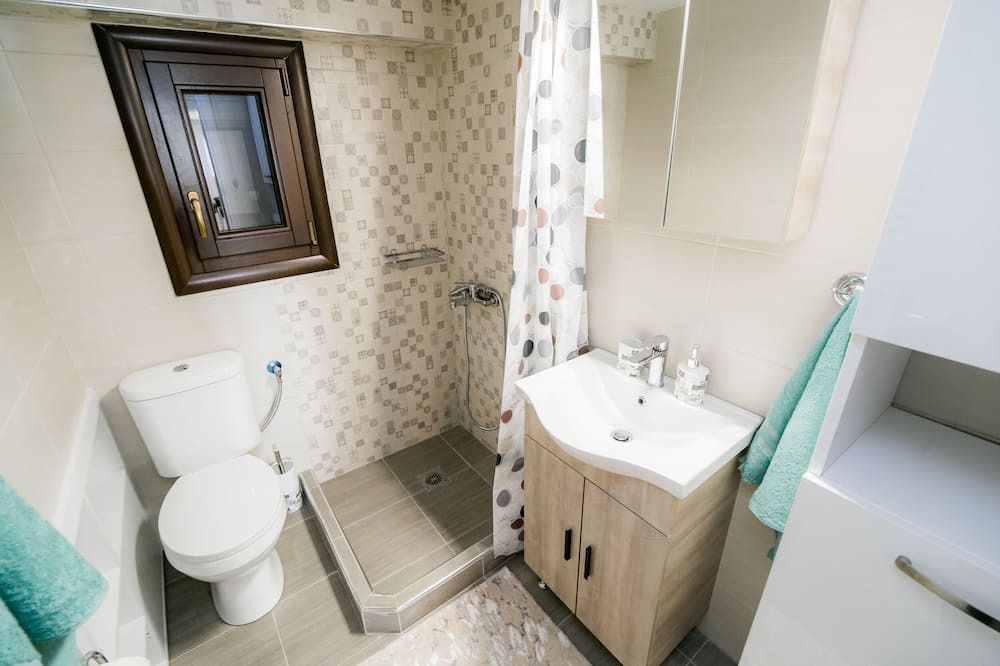 Photo of Bathroom in Koropi