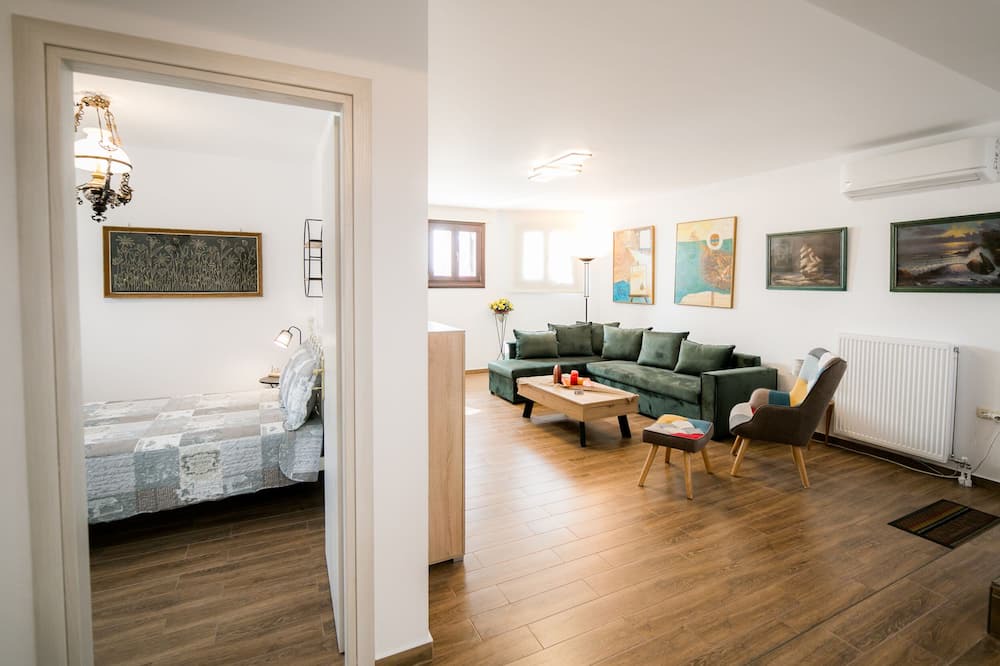 Photo of Livingroom in Koropi