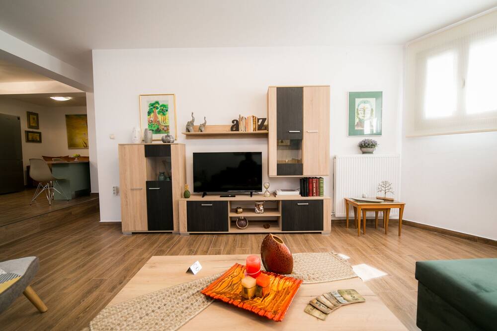 Photo of Livingroom in Koropi