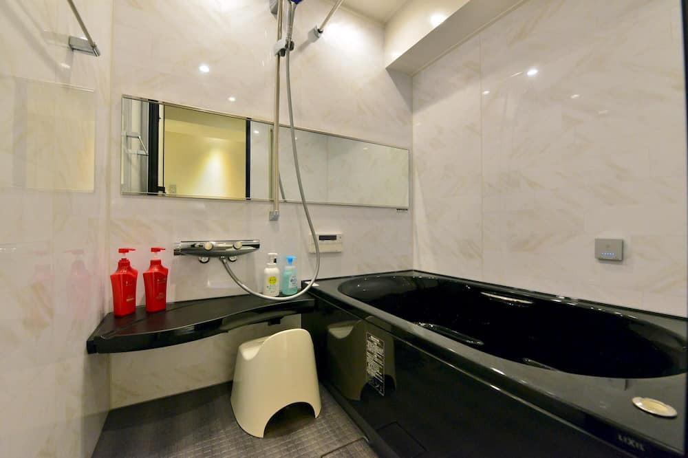 Photo of Bathroom in Minamiaoyama
