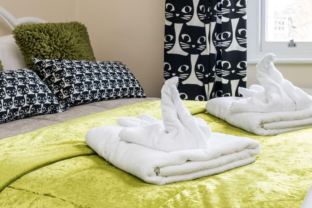 Photo of Bedroom in Cantelowes