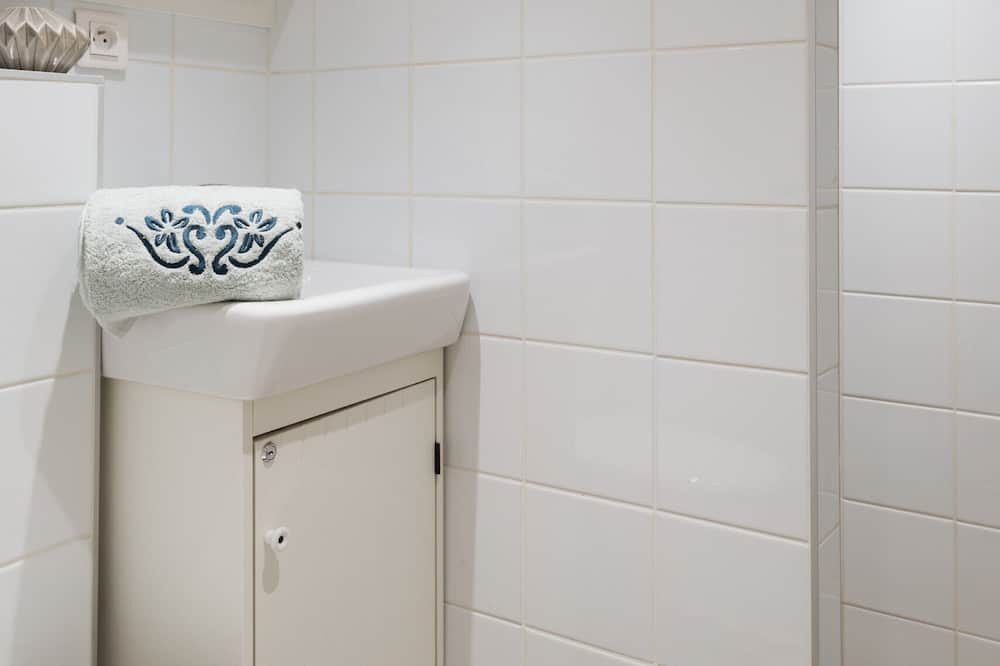 Photo of Bathroom in Voltaire - Saint Amour