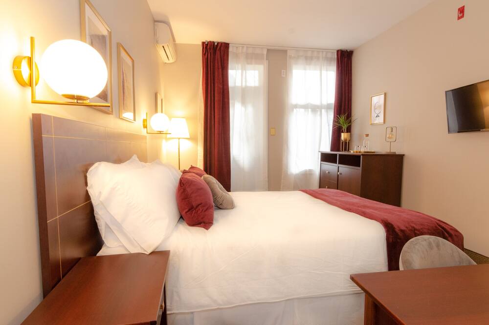 Photo of Bedroom in Gay Village