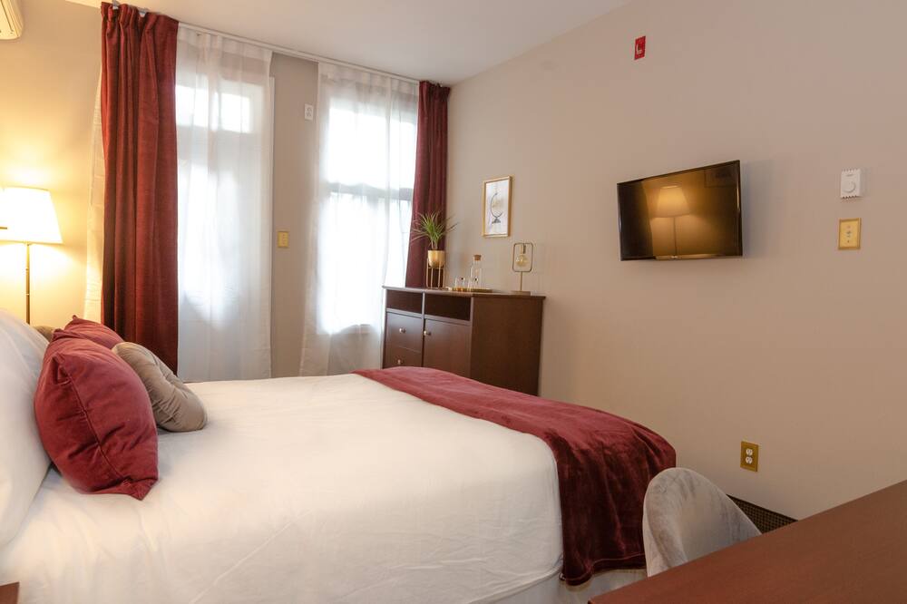 Photo of Bedroom in Gay Village