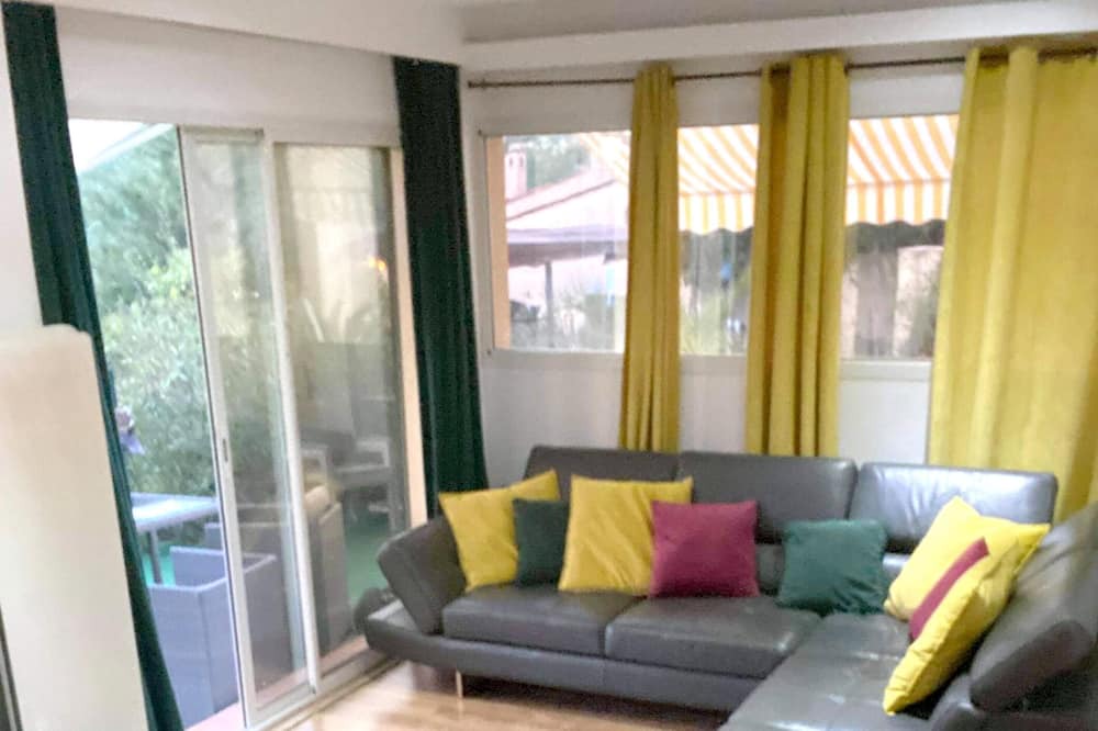 Photo of Livingroom in Bargemon
