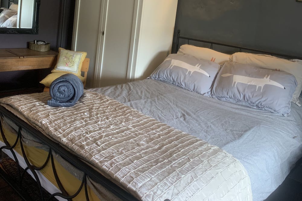 Photo of Bedroom in Middleton Cheney