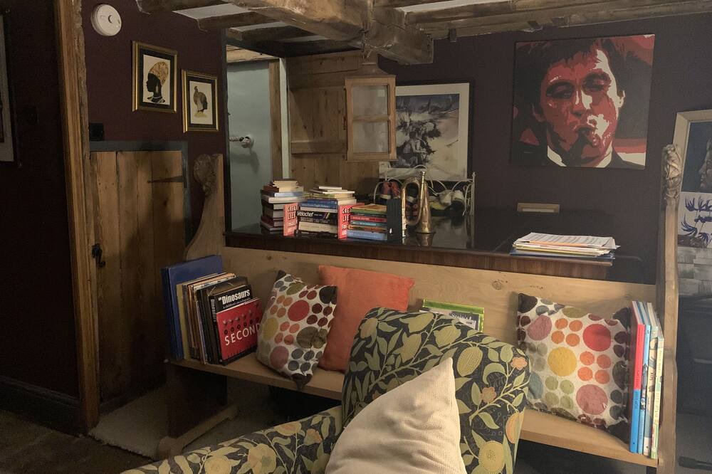 Photo of Livingroom in Middleton Cheney