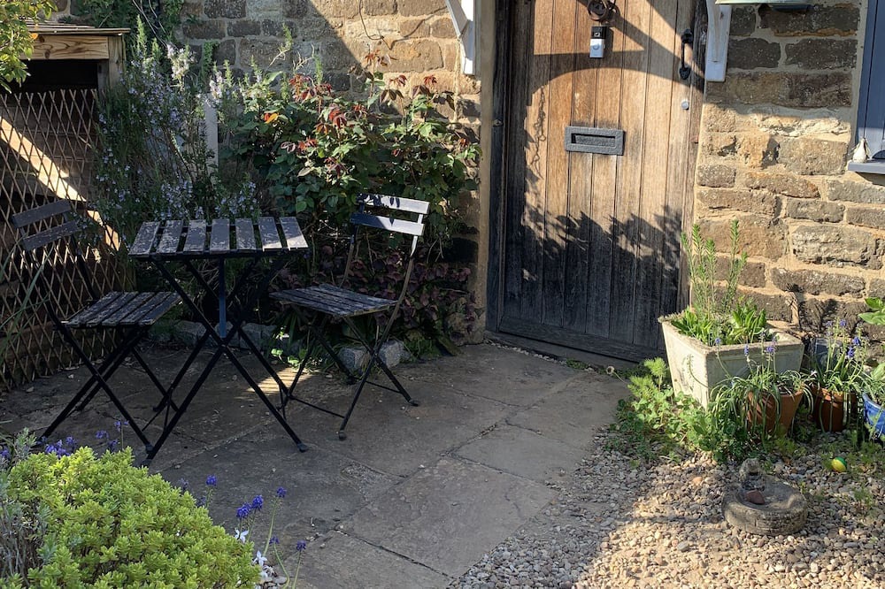 Photo of Patio Balcony in Middleton Cheney