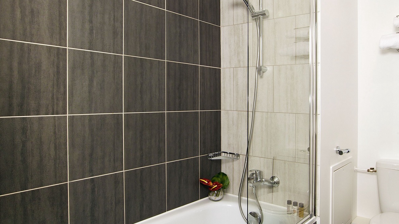 Photo of Bathroom in Faubourg-Raines