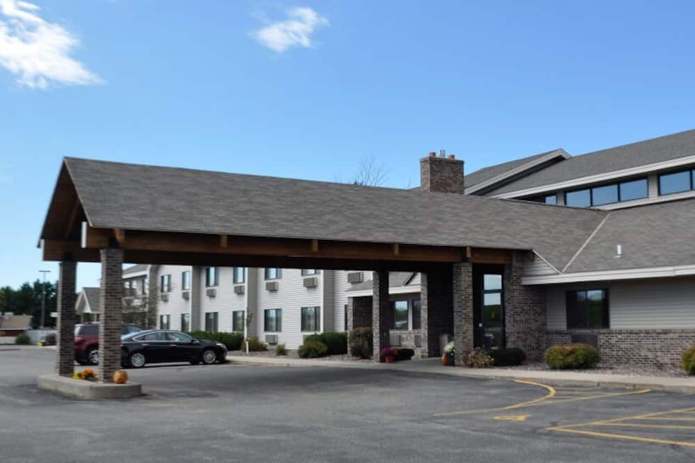 Photo of Outdoor in Thorp