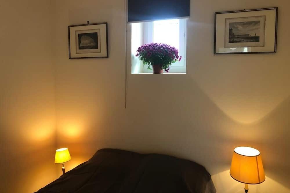 Photo of Bedroom in Mer