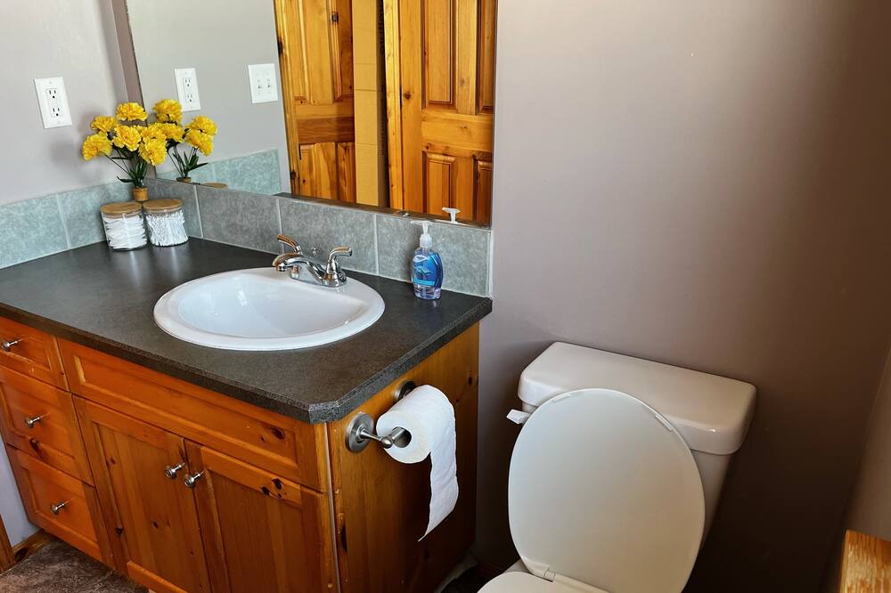 Photo of Bathroom in Blackfalds